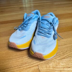 NEW Hoka One Bondi 8 Running Shoes size Women’s 9D in Country Air color